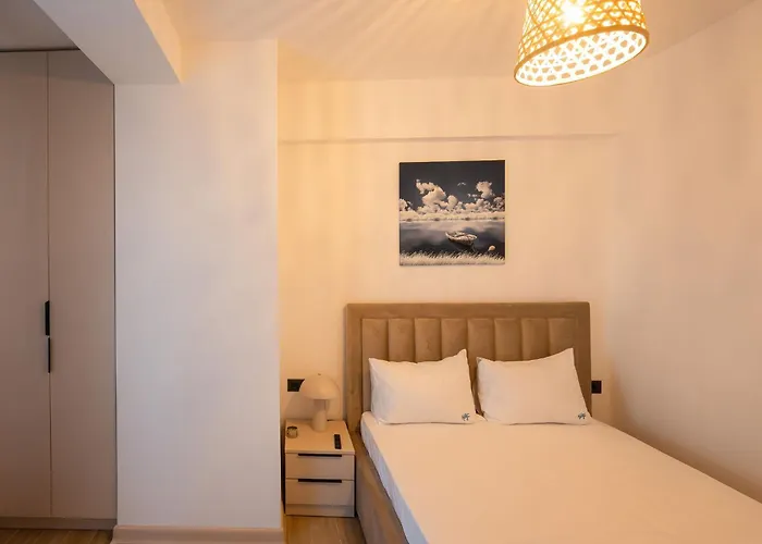 Seapearl In Infinity Pools And Spa-parking Apartment Navodari