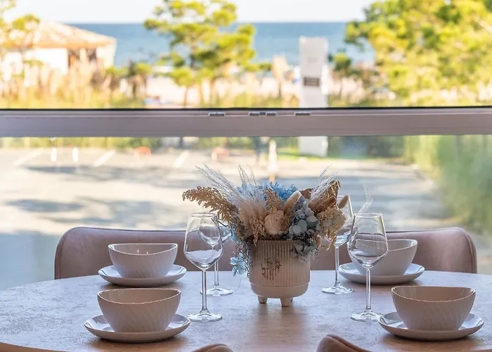 Seapearl In Infinity Pools And Spa-parking