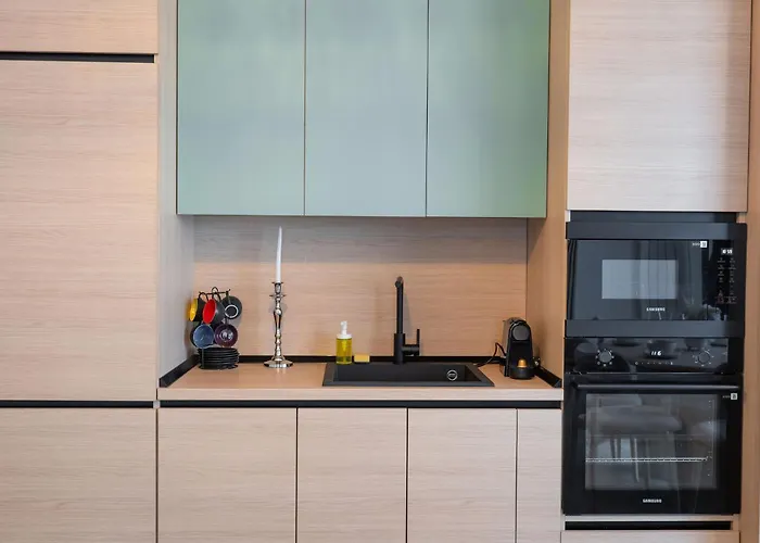 Seapearl In Infinity Pools And Spa-parking Navodari