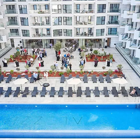 Seapearl In Infinity Pools And Spa-parking Năvodari